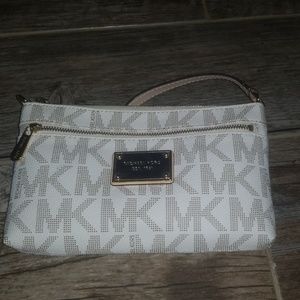 Michael Kors wristlet